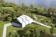 Architect vs client: The house is the winner
