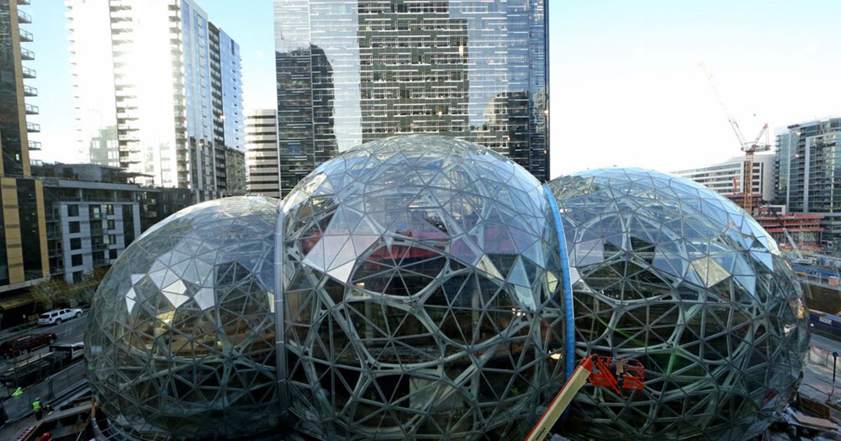 In Seattle Amazon S Breakneck Growth Is Also Fuelling Its Need For Office Space