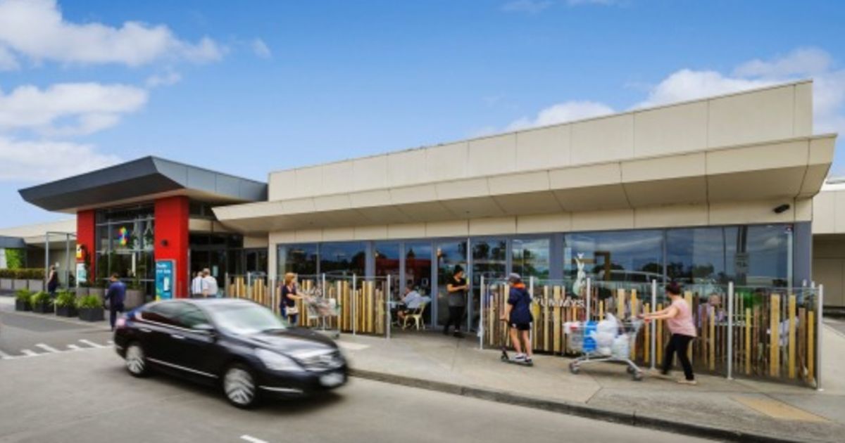 Elanor Heitman Buy Blackstone S Waverley Gardens Shopping Centre For 178m