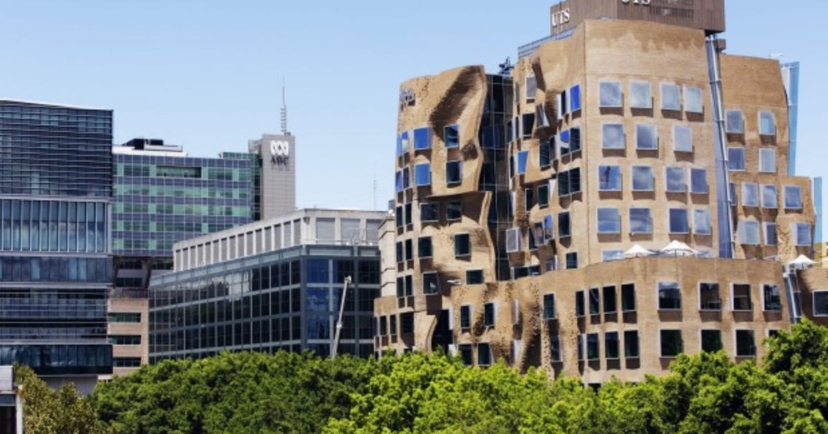 Frank Gehry’s squashed brown paper bag building in Sydney wins national