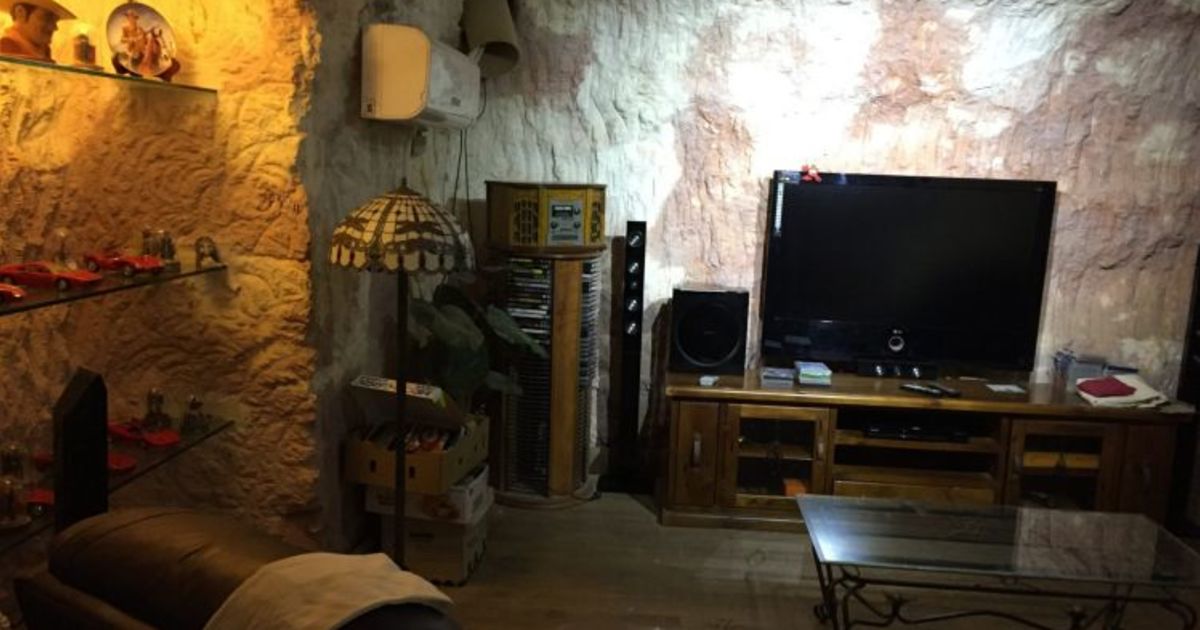 Why Coober Pedy Is The Opal Of Australian Desert