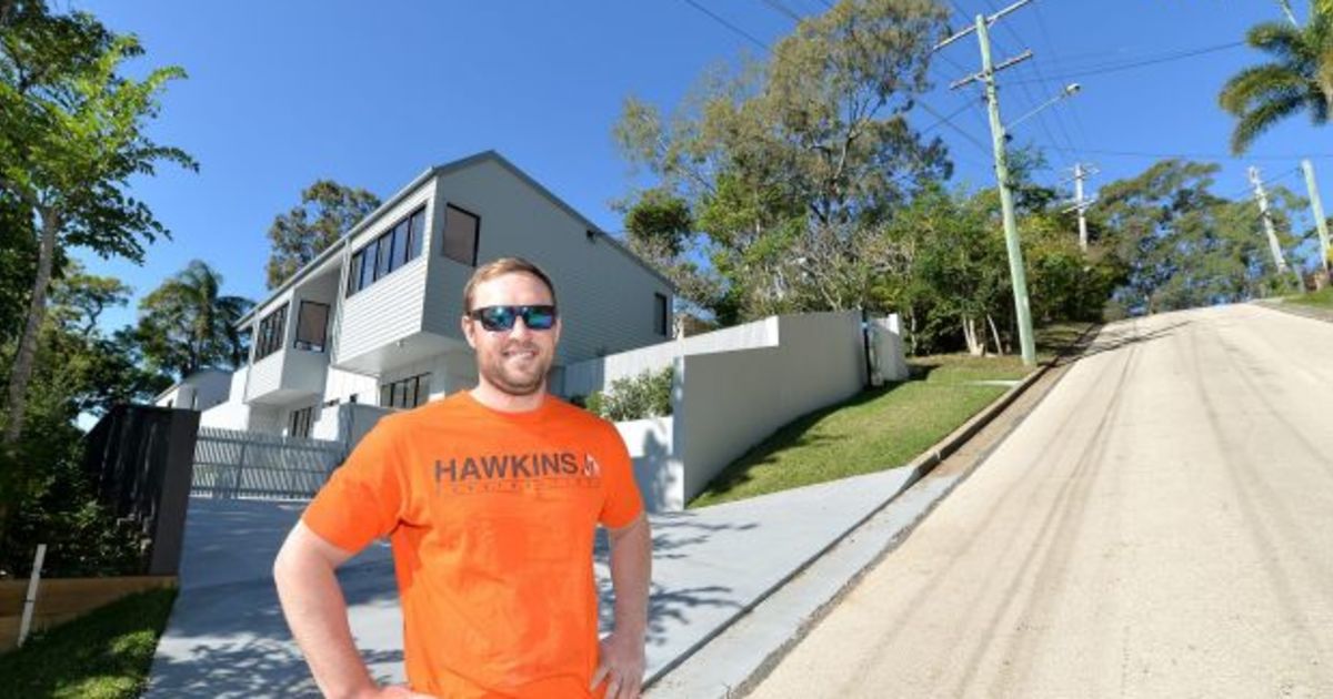 ‘It was so dangerous’ Building in Brisbane’s steepest street