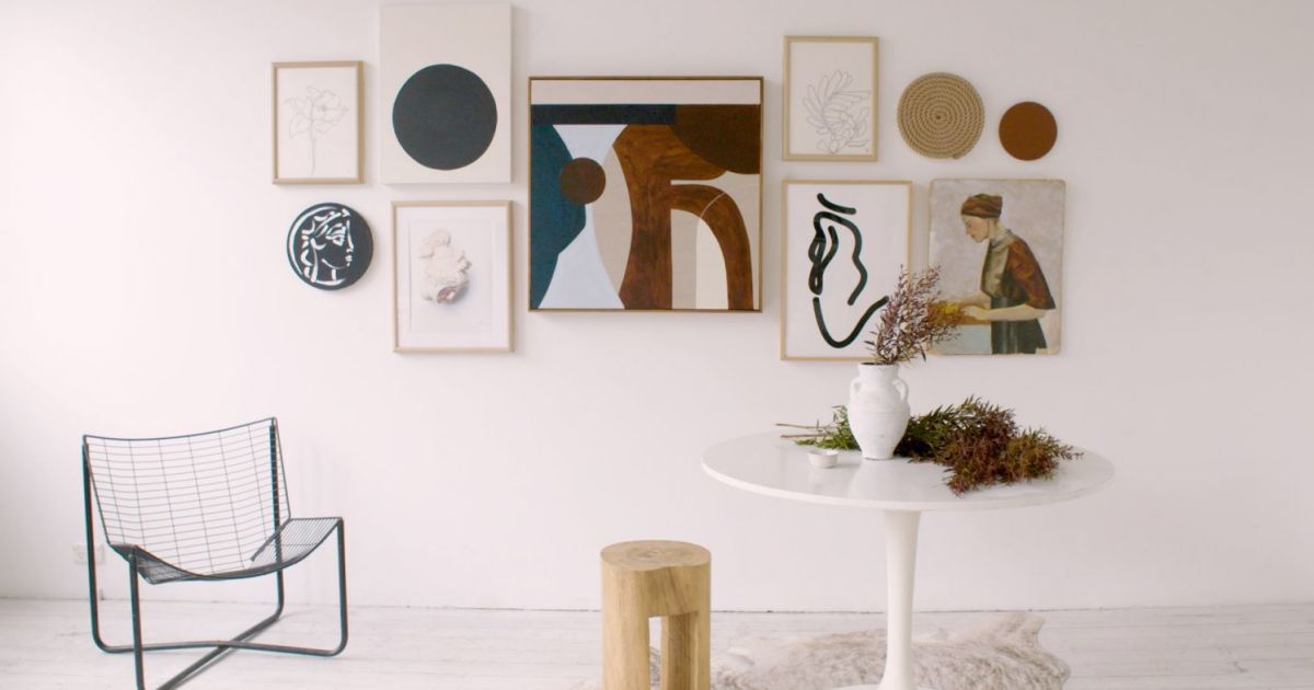 How to create a gallery wall or salonstyle hang for the 21st century