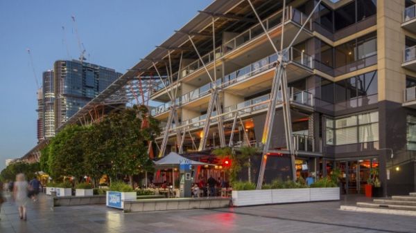 Cargo Bar Sydney for sale as owners call last drinks