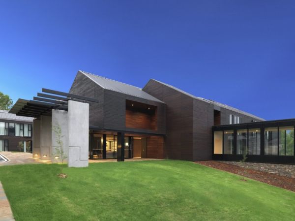 Government-backed Vibe Hotel Marysville on the market
