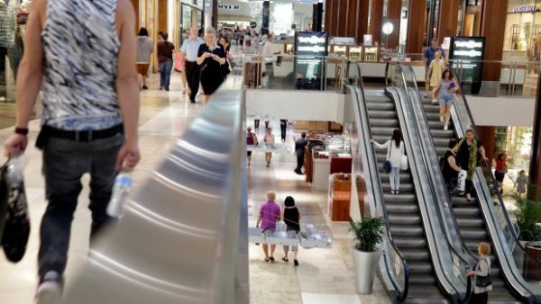 Scentre on track as growth slows