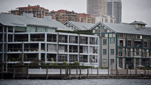 Rus Crowe Pulls His Finger Wharf Apartment Off The Market Says It Is Believed Crowe Knocked Back A 25 Million Offer On The Prestige Pad Photo