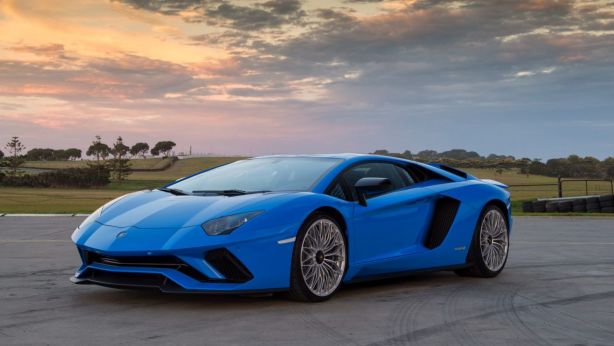 Need For Speed Domain Test Drives Lamborghini S Lightning Fast