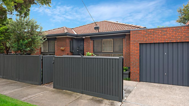 A villa unit at 2/22 Josephine Grove, Preston, attracted three bidders and also sold strongly for $690,000.