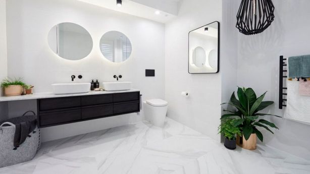 Bathroom luxury is a must when high end buyers are in mind. Photo: Channel Nine