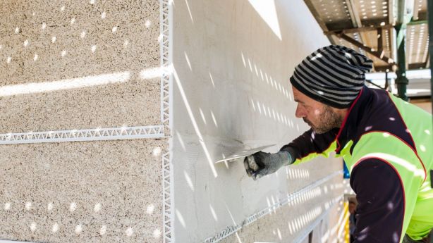 The innovative hemp walls with lime render. Photo: Jamila Toderas