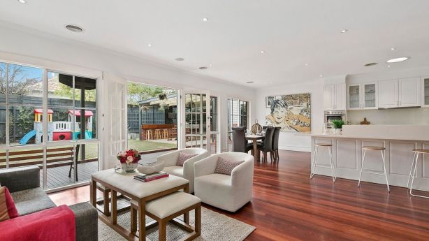 The property, quoted at $1.5 million to $1.65 million, attracted an opening genuine bid of $1.45 million.
