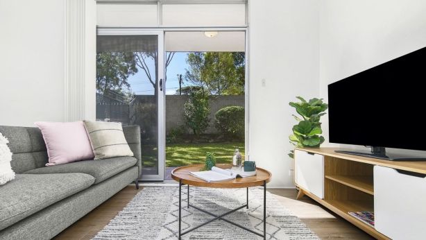 The unit at 7/24 Landers Road, Lane Cove sold under the hammer for $626,000.