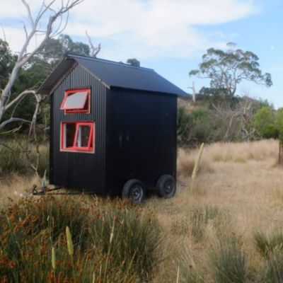 Tiny house start-up Shacky helps Aussie farmers
