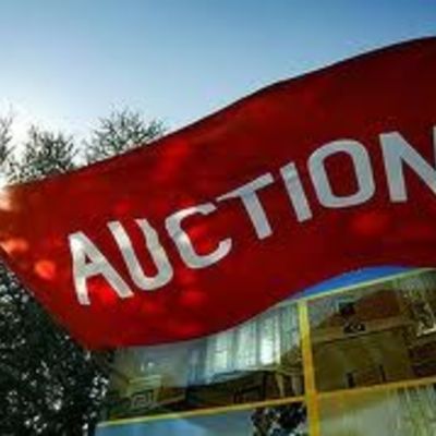 Melbourne auction market storms into autumn