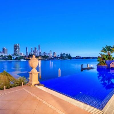 The number of Queenslanders spending $1 million or more on a house