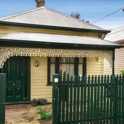 South Yarra family buys deceased neighbour's house for $1.4 million