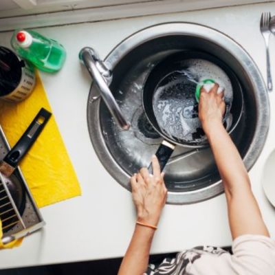 Should you rinse your dishes?