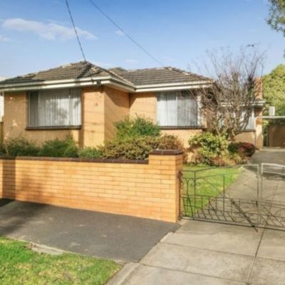 Buyers 'taking their sweet time'