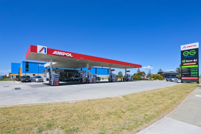 2 Saltaire Way, Port Kennedy WA 6172