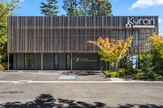 16 Druid Avenue, Stirling SA 5152