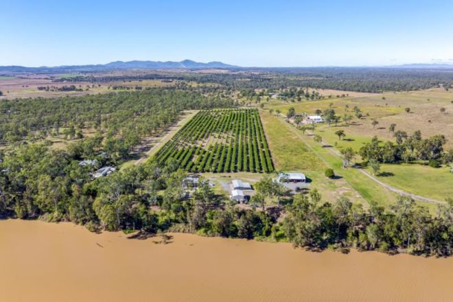 Whole of Property/11 Lindleys Road, Etna Creek QLD 4702