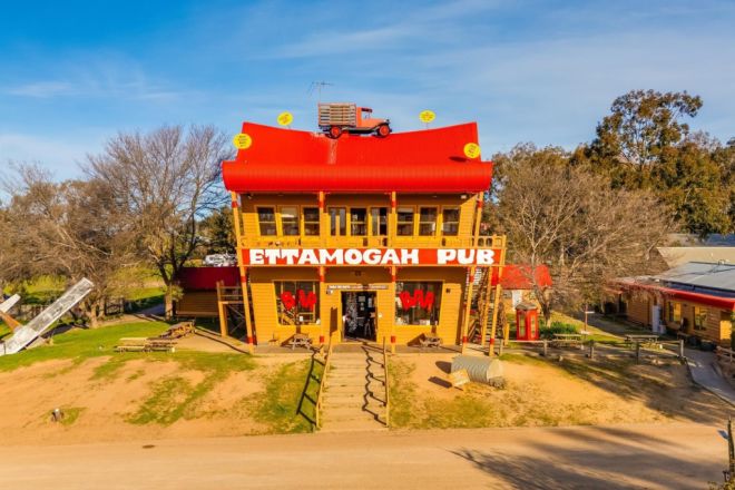 561 Burma Rd, Table Top NSW 2640