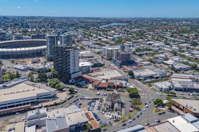 93 Logan Road, Woolloongabba QLD 4102