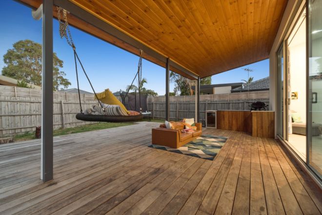 18 Bognor Avenue, Seaford VIC 3198