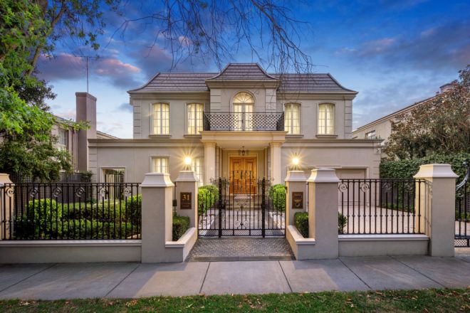 31 Grosvenor Parade, Balwyn VIC 3103