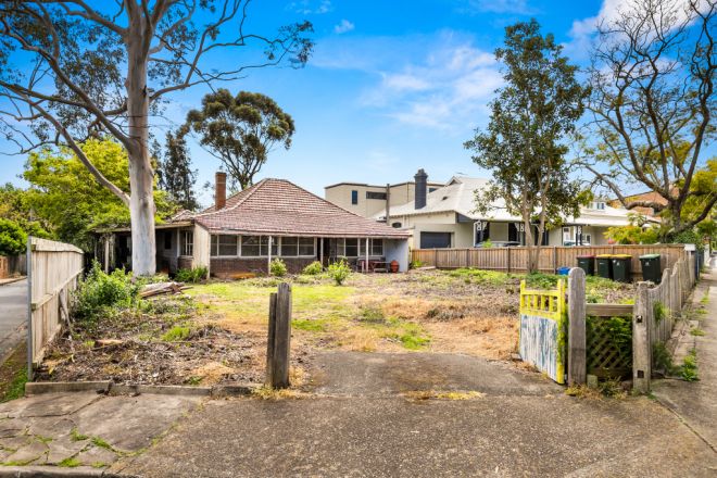 2 Tennyson Road, Concord NSW 2137