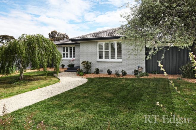 13 Sturt Street, Kyneton VIC 3444