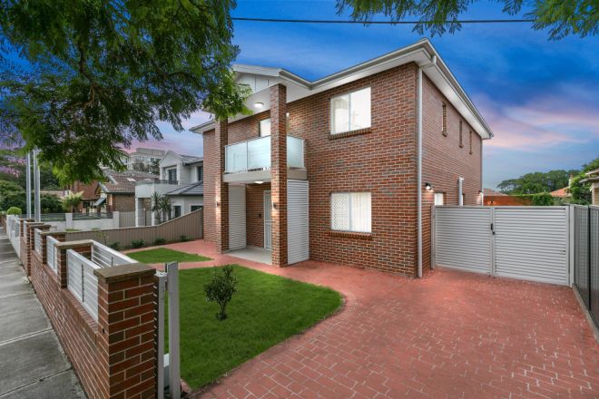 8 Simpson Avenue, Burwood NSW 2134