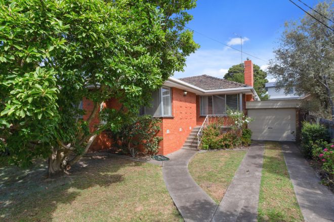 99 Deakin Street, Essendon VIC 3040