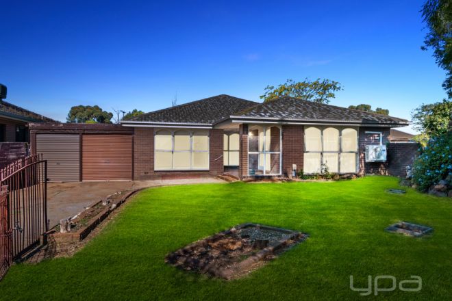 2 Raheen Place, Melton West VIC 3337