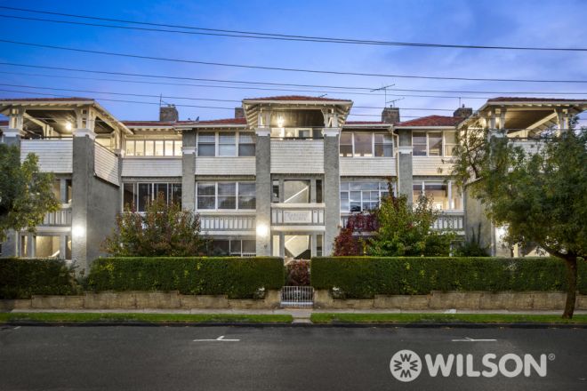 3/33 Robe Street, St Kilda VIC 3182