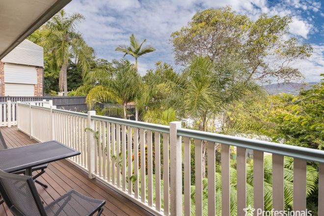 936 South Pine Road, Everton Hills QLD 4053