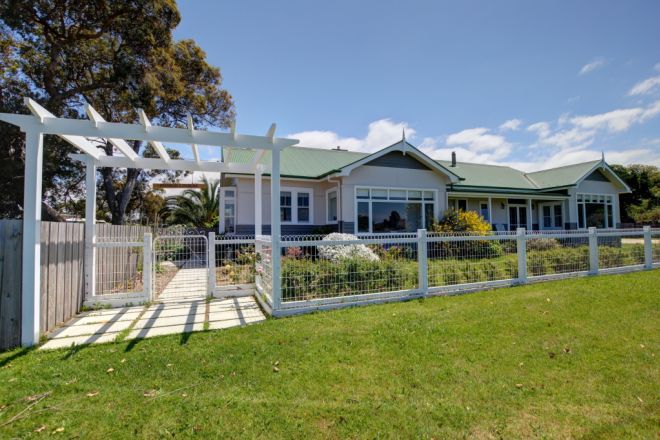 3 Princes Highway, Lakes Entrance VIC 3909