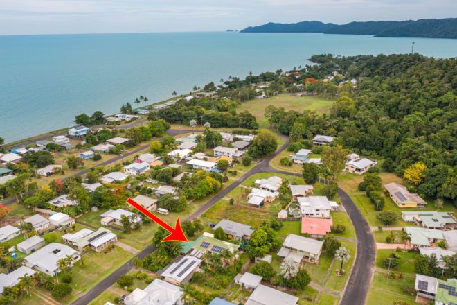 19 Maud Street, Flying Fish Point QLD 4860