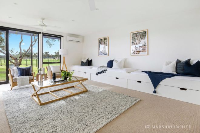 10 Bayview Road, Balnarring Beach VIC 3926