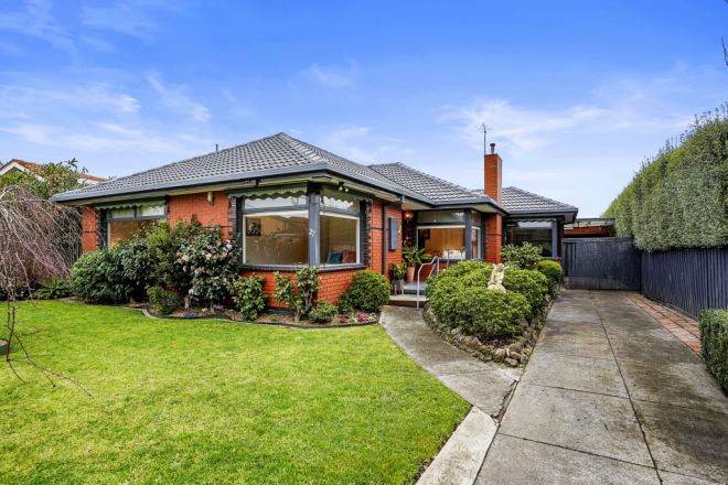 27 Palm Beach Crescent, Mount Waverley VIC 3149