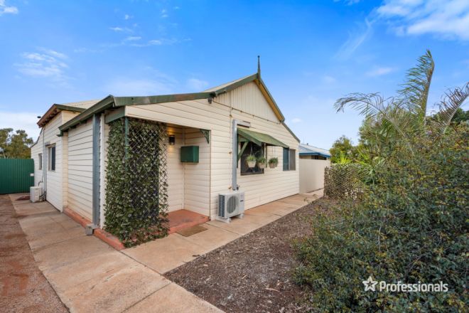 27 Balfour Street, South Kalgoorlie WA 6430