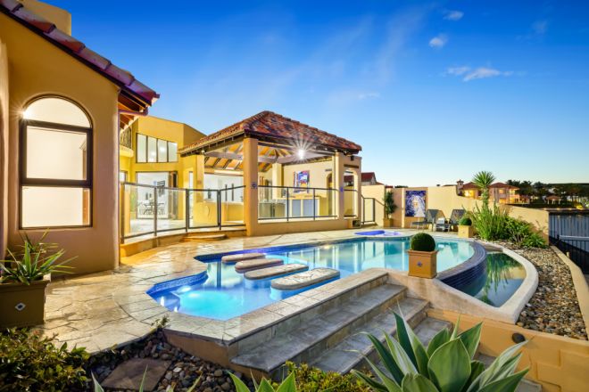 32A Brittanic Crescent, Sovereign Islands QLD 4216