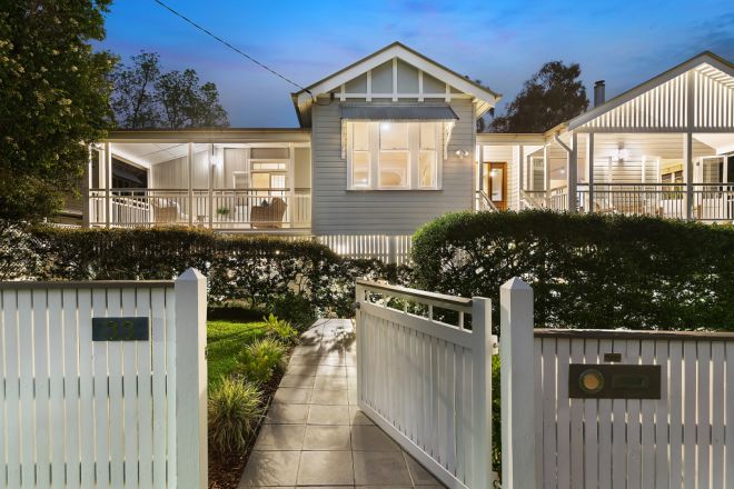 33 Spencer Street, Corinda QLD 4075