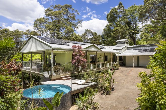 12 Smiths Road, Tinbeerwah QLD 4563