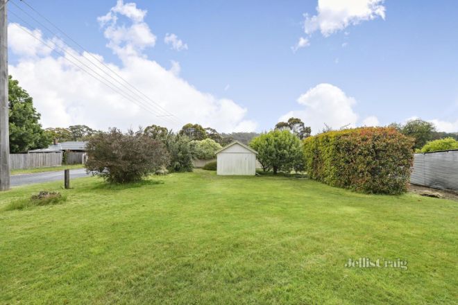 5 McKinnon Road, Hepburn VIC 3461