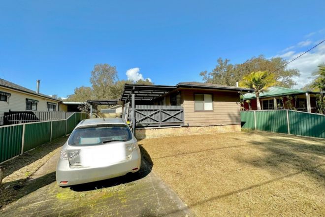 23 Warner Avenue, Tuggerawong NSW 2259