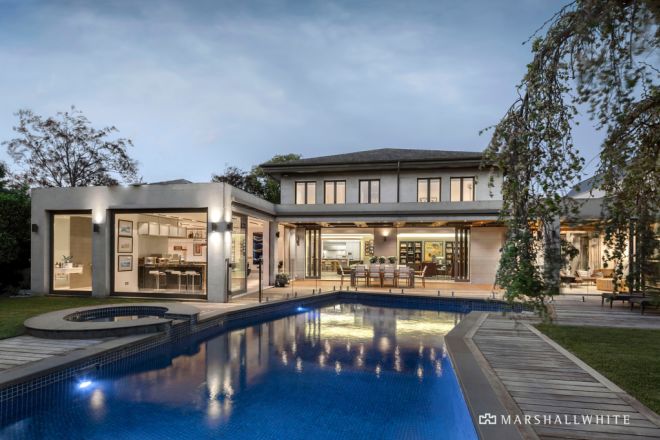 4 Bromley Court, Toorak VIC 3142