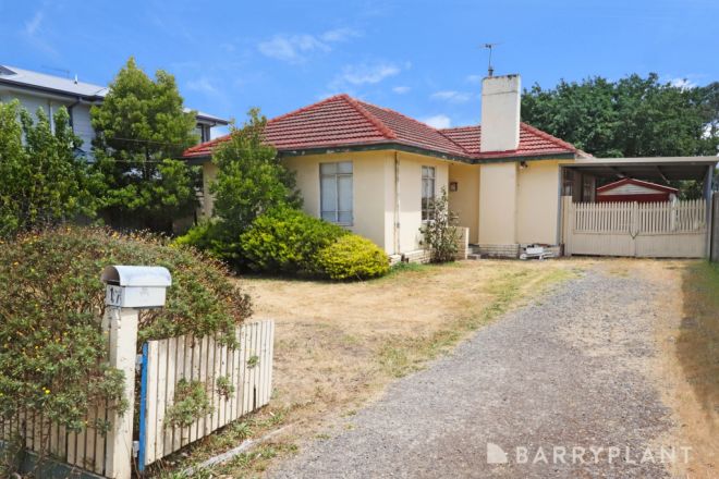 17 Powell Crescent, Maidstone VIC 3012