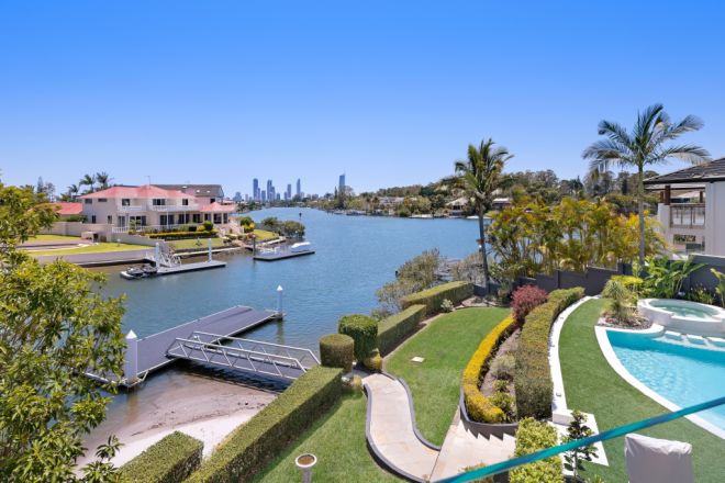 13 San Remo Boulevard, Sorrento QLD 4217